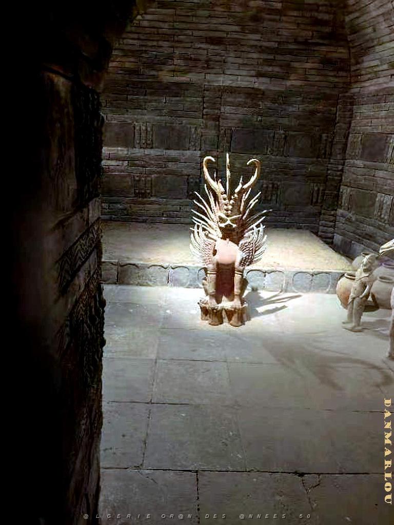DUNHUANG - Grottes de Yulin - 071.jpg